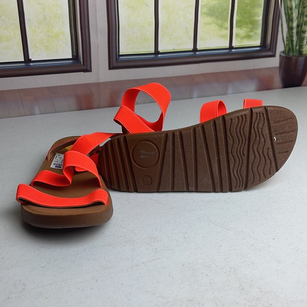 Girl Sandals - Picture 3 of 4